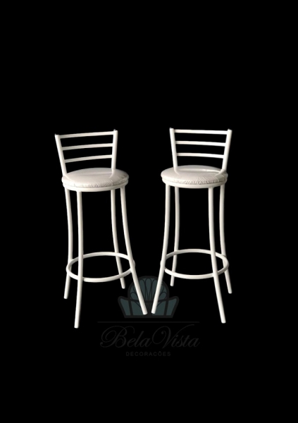 A Banqueta de Ferro para Festas é uma opção prática, resistente e elegante para compor ambientes de eventos, áreas gourmet, bares, salões de festas e espaços para locação. 